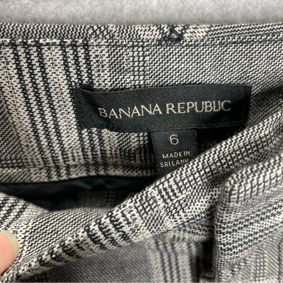Banana Republic NWOT High Rise Pleated Tapered Leg Plaid Trousers - Picture 6 of 8